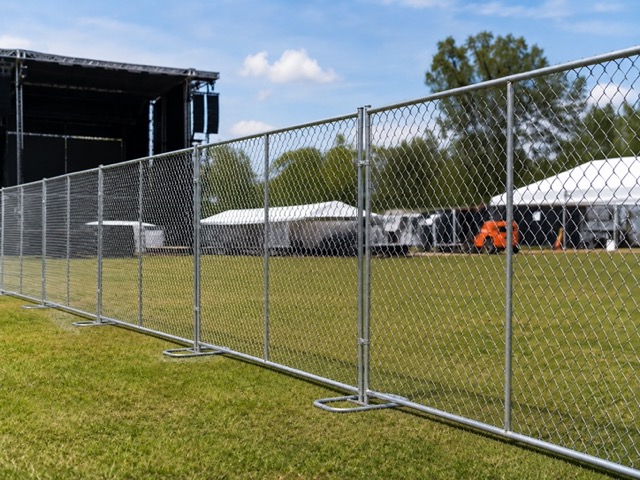 Temporary fence installation example 1