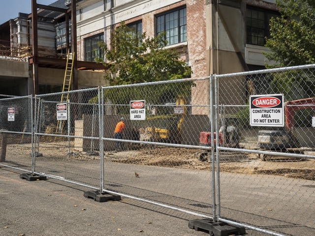 Temporary fence installation example 2